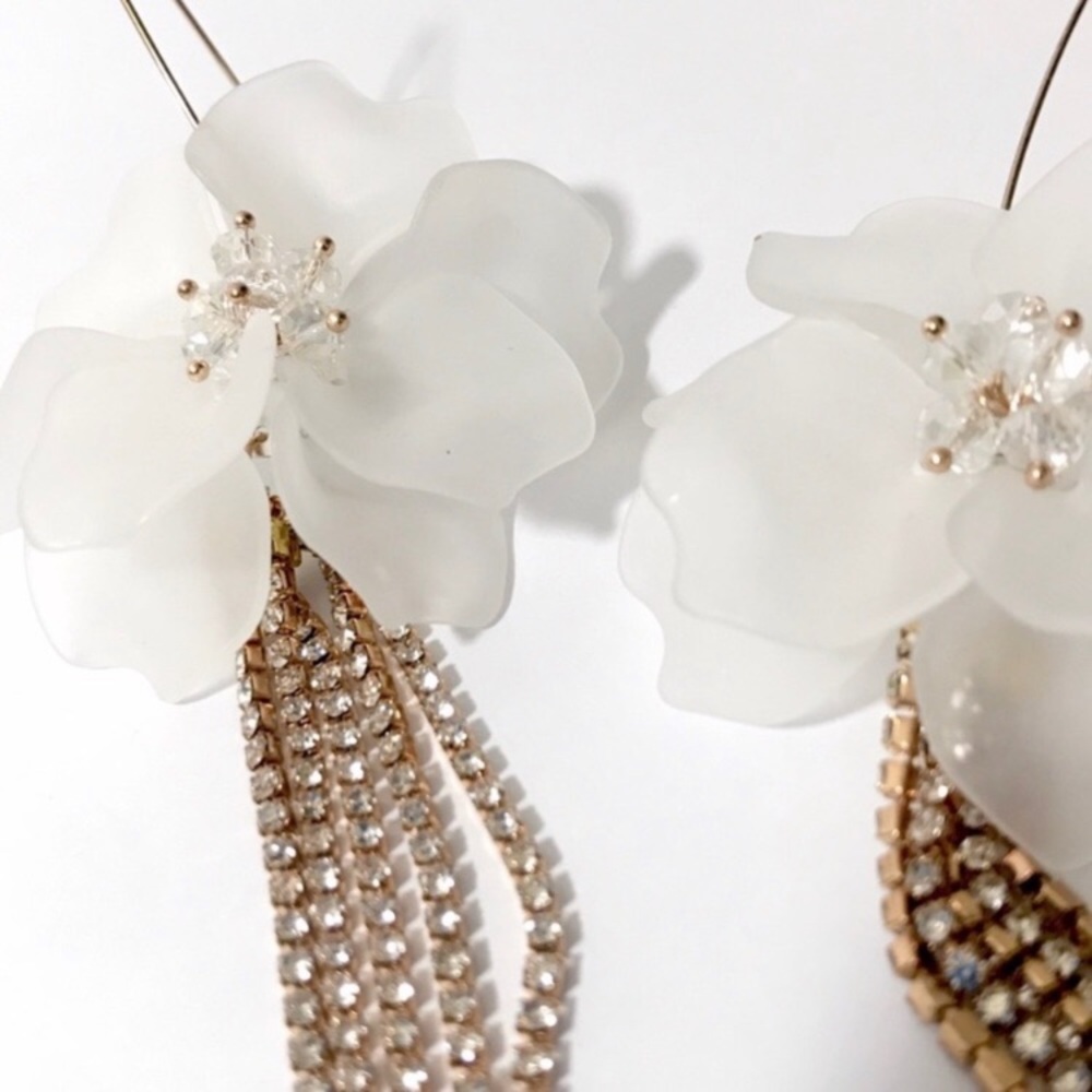🤍new. resin flower tassel earrings - Picture 5 of 11